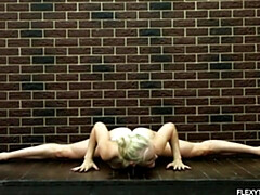 デカパイ, フェティッシュ, ジム, ヌード, オマンコ, ロシア人, 一人, スポーツ