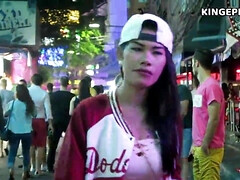 Asiatisch, Massage, Reif, Natürlichen titten, Orgie, Jungendliche (18+), Thai, Flotter dreier