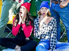 Grosse titten, Braunhaarige, Flotter vierer, Hardcore, Lecken, Muschi, Tätowierung, Jungendliche (18+)