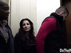 Grote lul, Zwart, Pijpbeurt, Bruinharig, Man die toekijkt, Geschoren, Tiener, Trio