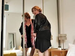 Gros seins, Femme couguar, Éjaculation interne, Doigter, Mature, Solo, Nénés, Épouse