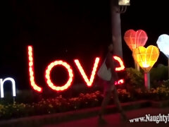 Tussi, Grosse titten, Verrückt, Erotisch, Milf, Nackt, Öffentlich, Titten