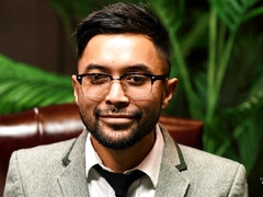 Pijpbeurt, Man die toekijkt, Jurk, Zoenen, Roodharige vrouw, Shemale, Kort haar, Tatoeage