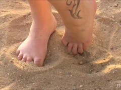 En gros plan de très près, Béant, Public, Solo, Sous la jupe