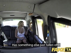 Любители, Британки, В машине, Глубокая глотка, Затыкание рта, Хд, На природе, Жесткий секс