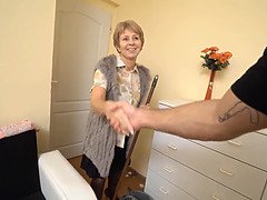 Oudere vrouw, Omie, Hd, Likken, Rijpe lesbienne, Buiten, Kut duiken, Kousen