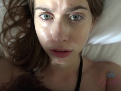 フェラチオ, 茶髪の, 足, 足コキ, 彼女, 手コキする, オイル, オッパイの