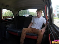 Culo, Tetas grandes, Mamada, Coche, Europeo, Pajear, Al aire libre, Coño