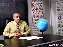 Jonge meid, Universiteit, Sperma shot, Hd, Monster, Schreeuwen, Tiener, Uniformpje