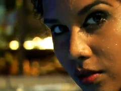 Nana, Brunette brune, Indienne