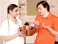 Cul, Grosse bite, Sucer une bite, En levrette, Massage, Maigrichonne, Adolescente, Nénés