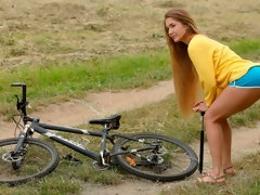 Pijpbeurt, Bruinharig, Schattig, Handbeurt, Zoenen, Buiten, Geschoren, Tieten likken