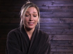 Sadomasoquismo, Rubia, Amarrada, Dominación, Penetracion con dedos, Humillación, Dolor, Afeitado