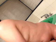 Aziatisch, Badkamer, Hondjeshouding, Handbeurt, Likken, Tiener, Vibrator, Nat