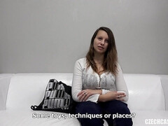 Grosse titten, Braunhaarige, Vollbusig, Lesbisch, Monster, Natürlichen titten, Pov, Titten