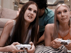 18 jahre, Arsch, Hardcore, Lesbisch, Muschi, Schlampe, Jungendliche (18+), Titten