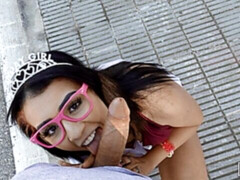 Жопа, Большая жопа, Минет, Брюнетки, Пальцем, На природе, На публике, Молоденькие