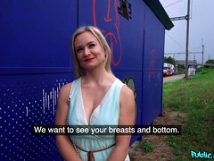 Culo, Rubia, Checa, Tacones, Al aire libre, Nalgadas, Tatuaje, Tren