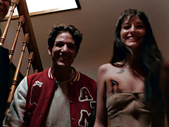 Braunhaarige, Kleid, Lecken, Masturbation, Reif, Piercing, Muschi, Titten