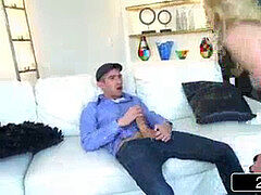 cute Iris Rose Know How To Steal A man