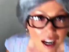 Grosser schwanz, Grosse titten, Oma, Handjob, Massage, Pov, Titten