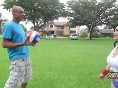 Cul, Sucer une bite, Rondelette, Tir de sperme, Fille latino