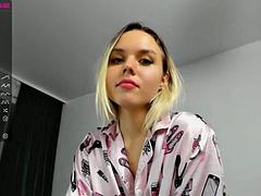 Amateur, Nana, Gros seins, Blonde, Fétiche, Solo, Nénés