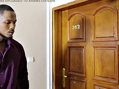 Nana, Noire, Sucer une bite, Brunette brune, Doigter, Hard, Léchez, Nénés