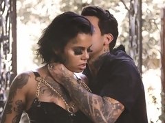 Mamada, Estilo perrito, Dominación, Fetiche, Pajear, Madres para coger, Al aire libre, Tatuaje