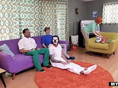 Grosse titten, Blasen, Familie, Behaart, Hardcore, Lecken, Milf, Flotter dreier