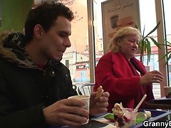 Mooie dikke vrouwen, Pijpbeurt, Diep in de keel, Opa, Reusachtig, Rijpe lesbienne, Tiener, Tieten likken