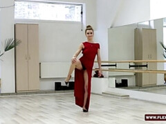 18 летние, Блондинки, Фетиш, Хд, Крошечные, Русские, Софткор, Спорт