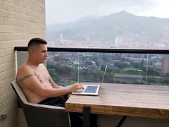 Grosse bite, Plantureuse, En levrette, Hard, Fille latino, De plein air, Actrice du porno, Public