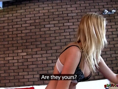 Rubia, Consolador, Novia, Lesbiana, Tetas naturales, Al aire libre, Coño, Juguetes