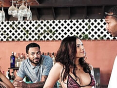 Amateur, Chambre à dormir, Grosse bite, Sucer une bite, En levrette, Hard, Interracial, Lingerie