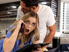 デカパイ, ブロンド, フェラチオ, 指いじり, 眼鏡, 手コキする, キッチン, 看護婦