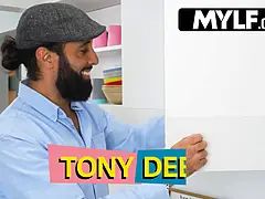 Américain, Gros cul, Grosse bite, Gros seins, Sucer une bite, Tir de sperme, Branlette thaïlandaise, Hd