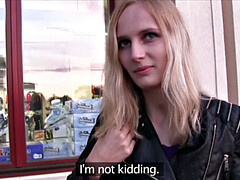 Sperma shot, Masturbatie, Buiten, Gezichtspunt, Kut duiken, Mager, Alleen, Tatoeage