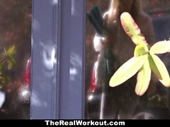 Blondine, Vollbusig, Geile alte tussi, Sporthalle, Hardcore, Hd, Mutti, Titten