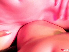 Morena, Checa, Muñeca, Besar, Lamidas, Tetas naturales, Perforación, Coño