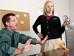 18 jaar, Grote kont, Blond, Pijpbeurt, Hondjeshouding, Natuurlijke tieten, Tiener, Tieten likken