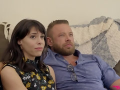 Grosser schwanz, Blondine, Blasen, Besamung, Familie, Höschen, Pov, Sich ausziehen