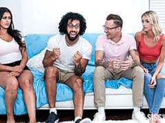 Grote kont, Grote lul, Grote mammen, Hondjeshouding, Natuurlijke tieten, Mager, Tiener, Tieten likken