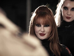 Grote mammen, Zwart, Blond, Pijpbeurt, Bruinharig, Sperma shot, Biljart, Roodharige vrouw