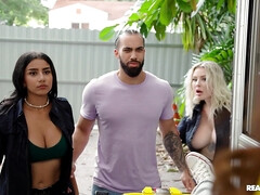 Nana, Gros cul, Blonde, Sucer une bite, Plantureuse, Réalité, Tatouage, Plan cul à trois