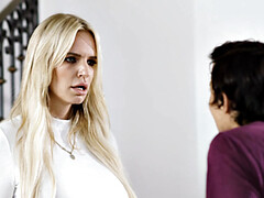 18 ans, Sucer une bite, Gorge profonde, Gode, En levrette, Doigter, Chatte, Adolescente