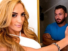 Grosser arsch, Grosser schwanz, Grosse titten, Blondine, Blasen, Hundestellung, Latina, Dürr