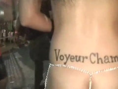 Arsch, Brasilien, Flashen, Ehemann, Latina, Tanga, Spanner, Ehefrau