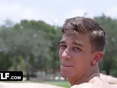 Gesichtssitzen, Lecken, Massage, Muschi, Rasiert, Hintern versohlen, Tätowierung, Titten