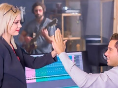 Язык в попке, Блондинки, Минет, Собачьи, Ласковые ручки, Поцелуи, Белье, Бритые